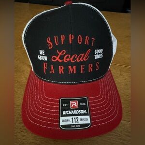 Dry Hills Whiskey hat